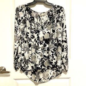 TOWNSEN Monochrome Floral Blouse Sz XS